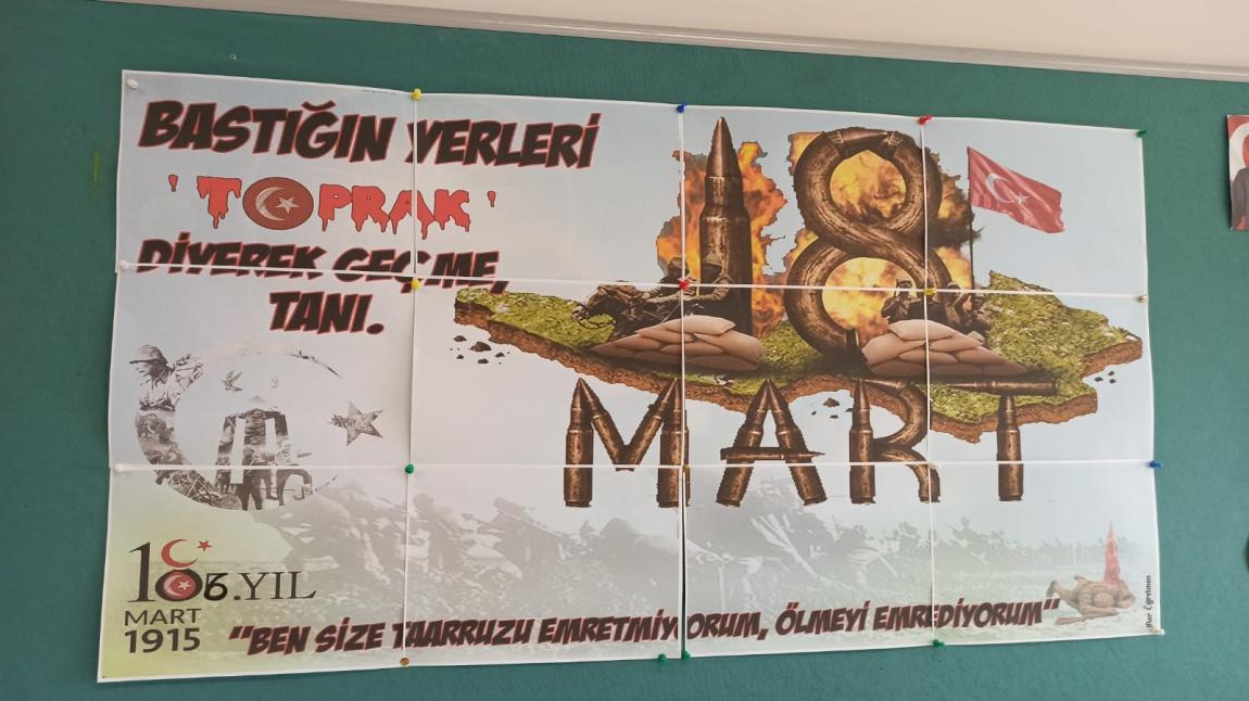 18 MART ÇANAKKALE ZAFERİ PANOLARIMIZ HAZIRLANIYOR.